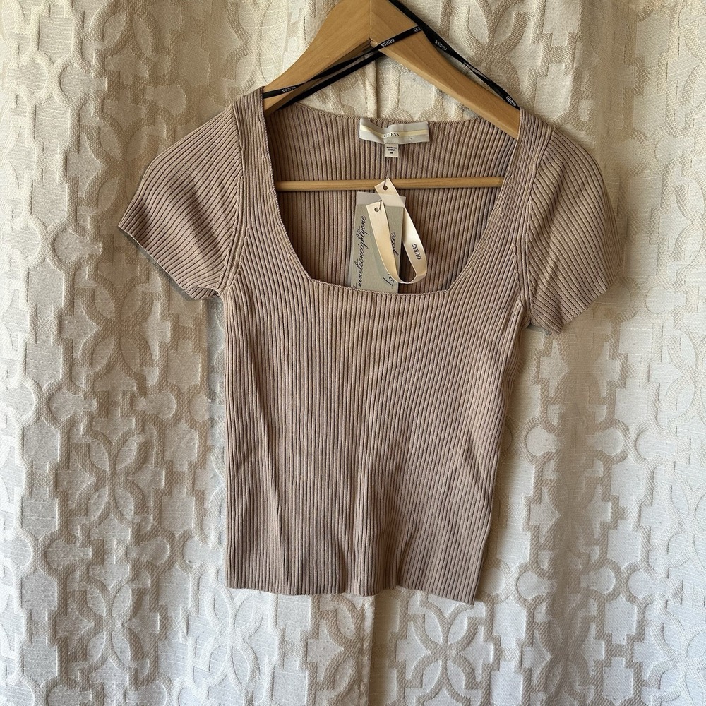 GUESS Women's Ribbed Tan Pullover Top Sweater Size Medium New